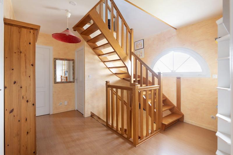 Maison - 184 m² - 6 pièces