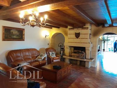 Propriété - 280 m² - 5 pièces