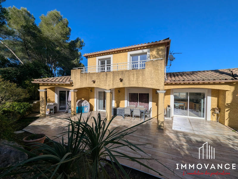 Maison - 138 m² - 5 pièces