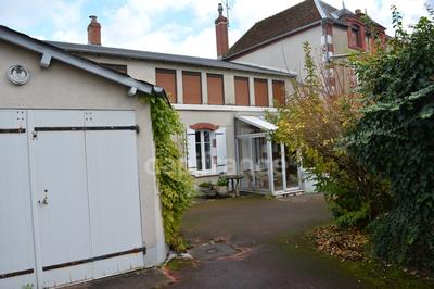 Maison de ville - 161 m² - 7 pièces