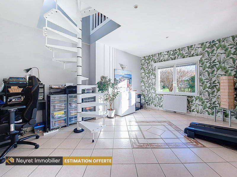 Maison - 160 m² - 7 pièces