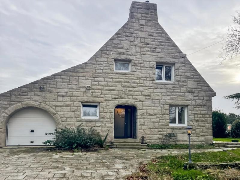 Maison - 174 m² - 7 pièces