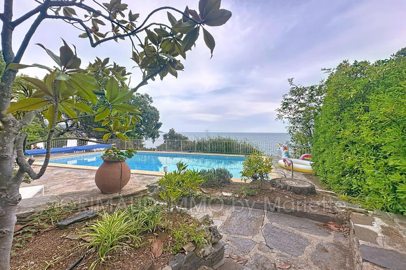 Maison - 187 m² - 10 pièces