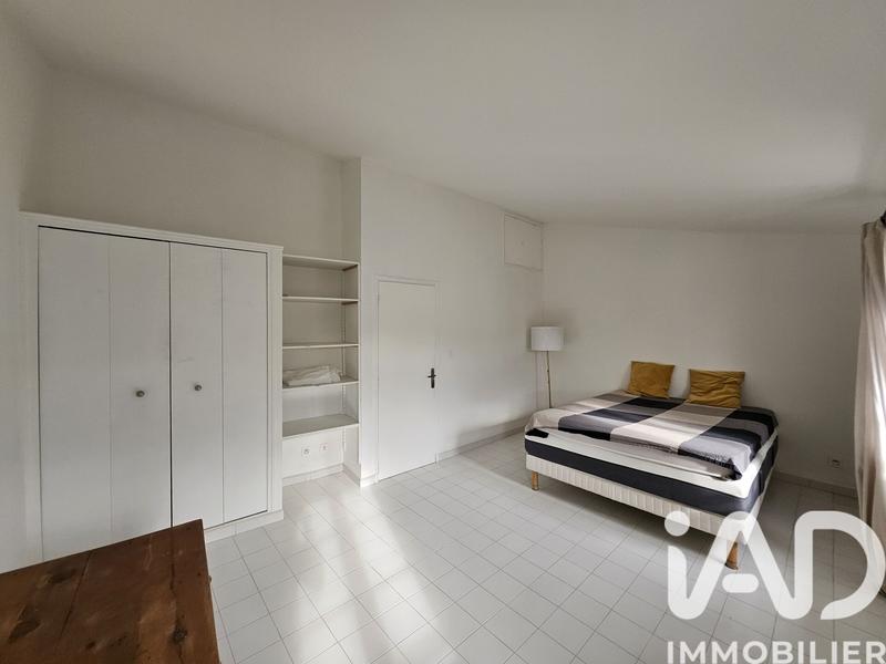 Maison - 250 m² - 8 pièces