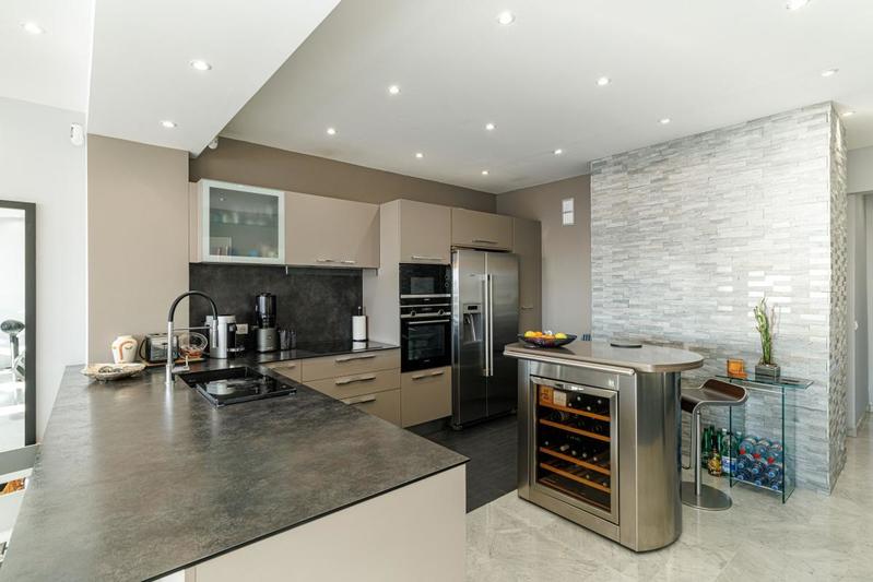 Appartement - 79 m² - 3 pièces