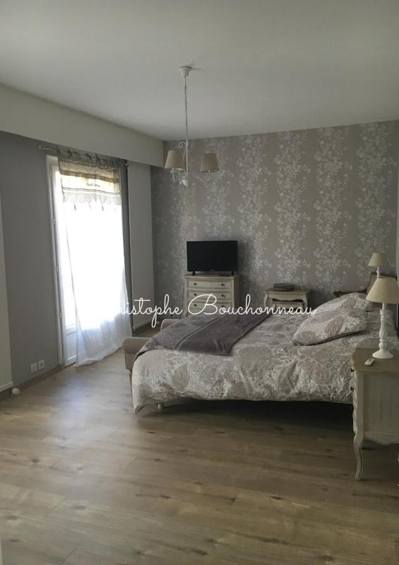 Demeure - 310 m² - 8 pièces