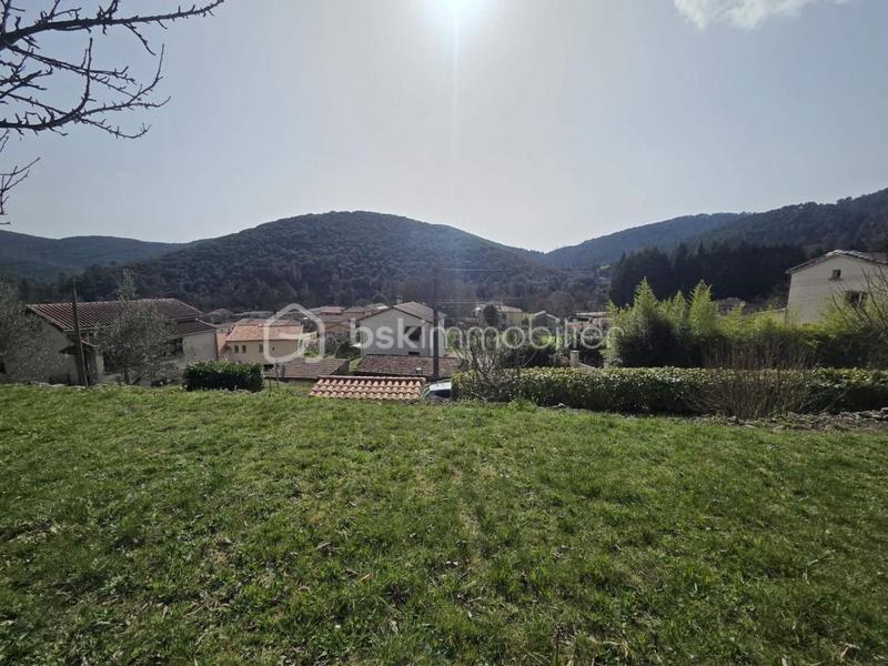 Terrain - 784 m²