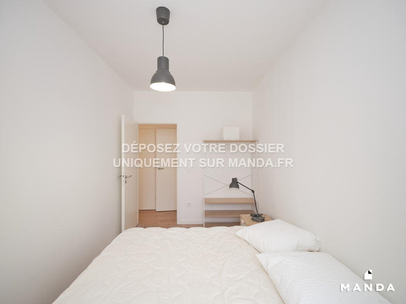 Chambre - 14 m² - 5 pièces