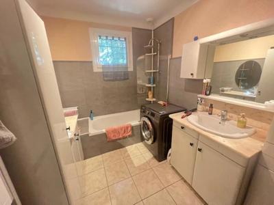 Maison - 217 m² - 7 pièces