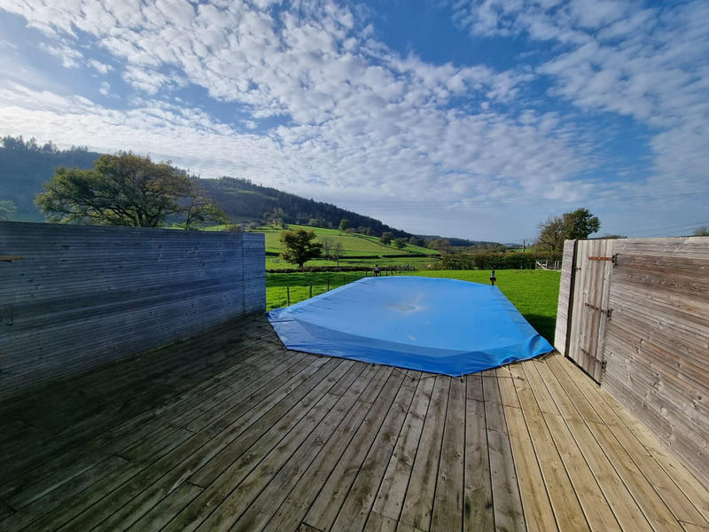 Maison - 232 m² - 8 pièces