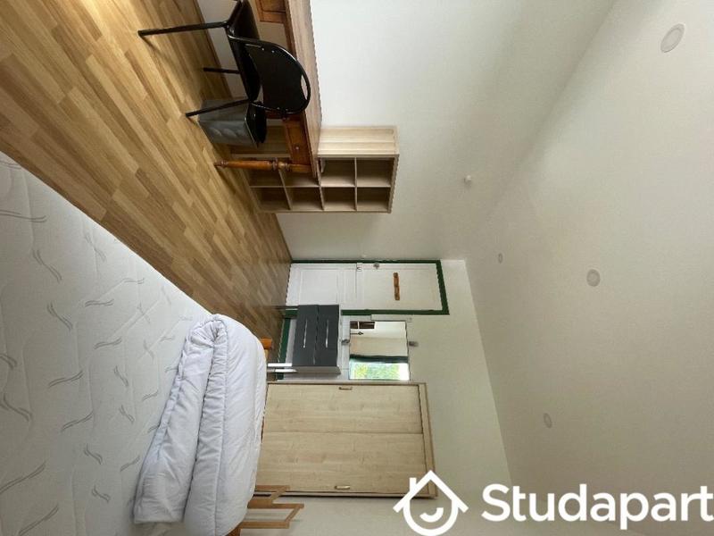 Chambre - 18 m² - 1 pièce