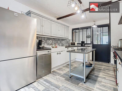 Maison - 194 m² - 7 pièces