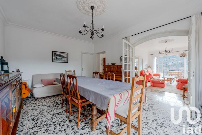 Maison de maîtres - 205 m² - 7 pièces