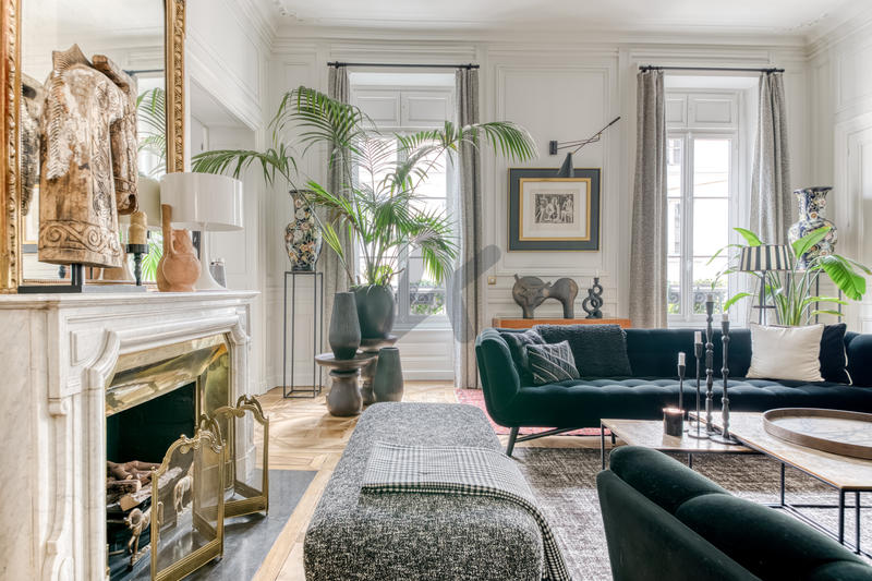 Appartement - 202 m² - 5 pièces