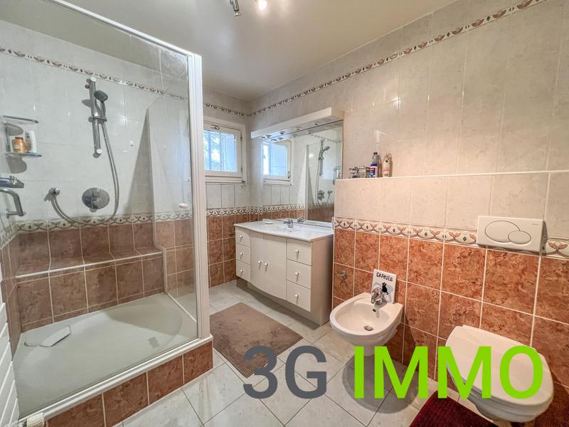 Maison en pierre - 260 m² - 8 pièces