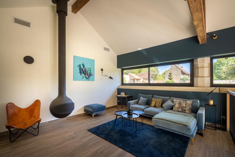 Maison - 785 m² - 15 pièces