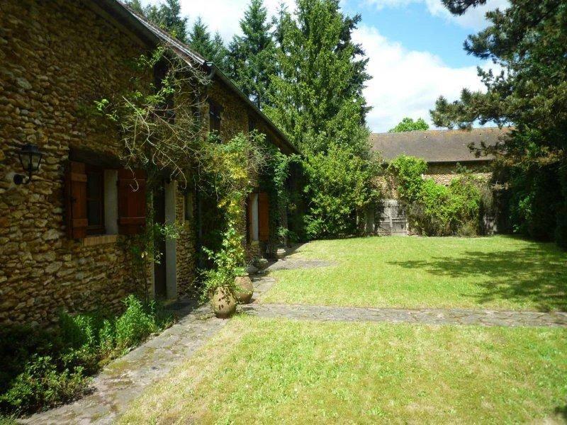 Maison - 300 m² - 8 pièces