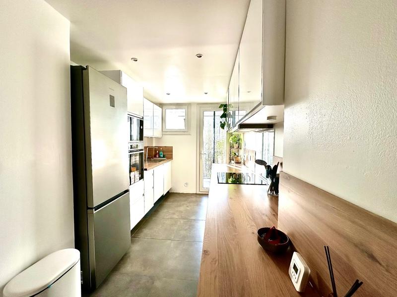 Appartement - 70 m² - 4 pièces