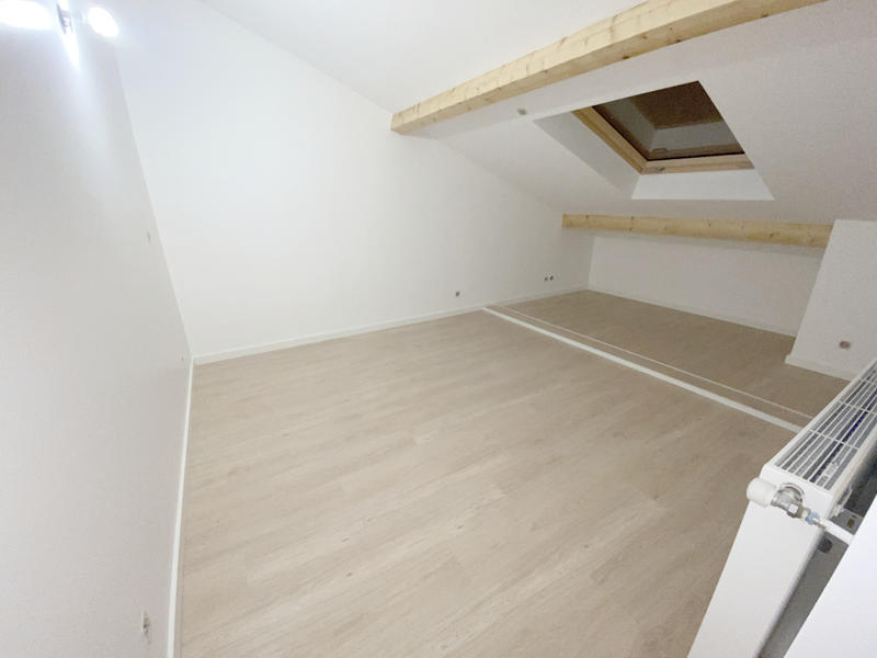 Maison - 99 m² - 4 pièces