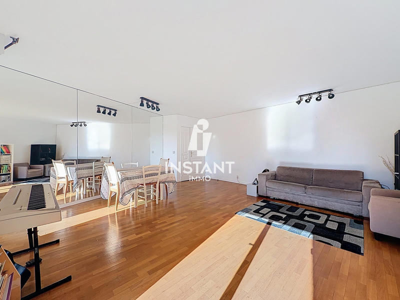 Appartement - 94 m² - 4 pièces