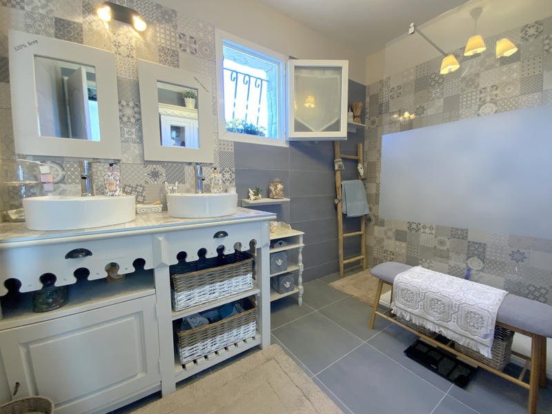 Maison - 190 m² - 7 pièces