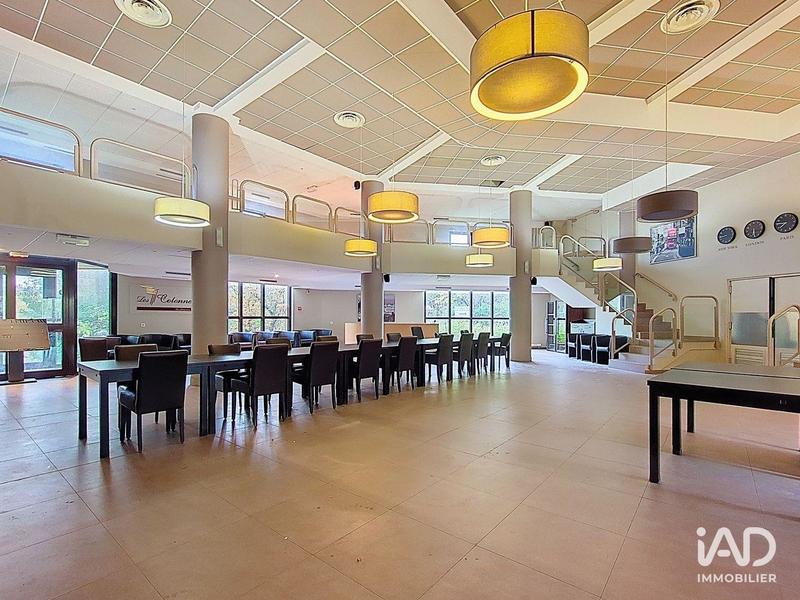 Local commercial - 13 000 m²