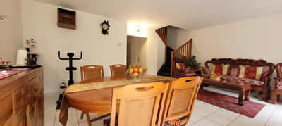 Maison - 97 m² - 5 pièces