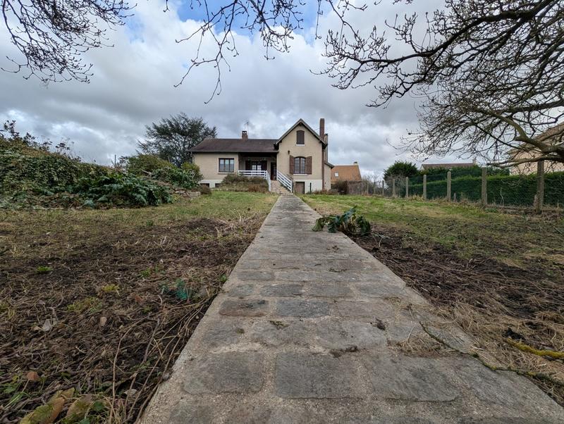 Maison - 141 m² - 6 pièces