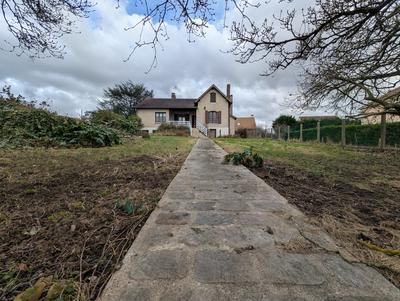 Maison - 141 m² - 6 pièces