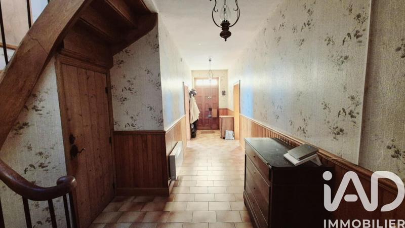 Maison - 196 m² - 5 pièces