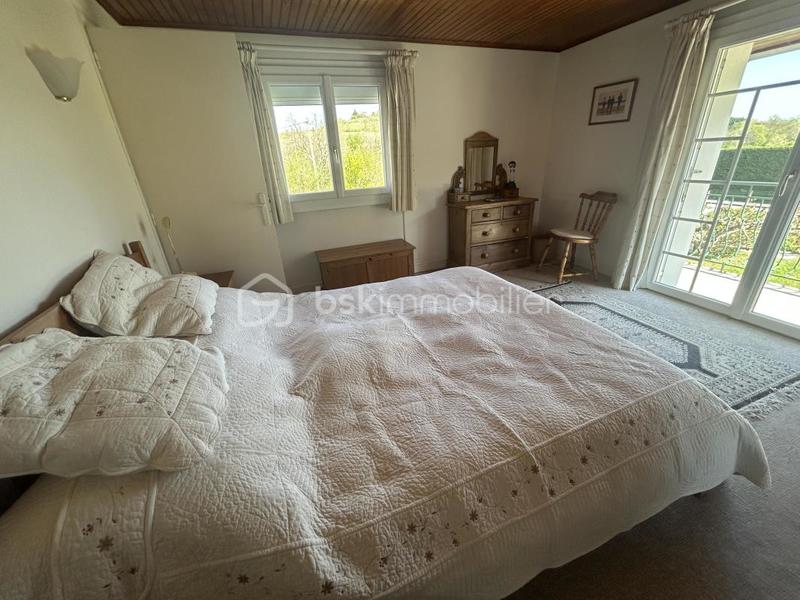 Maison en pierre - 175 m² - 6 pièces