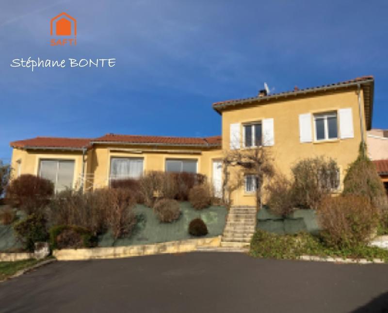 Maison - 148 m² - 8 pièces