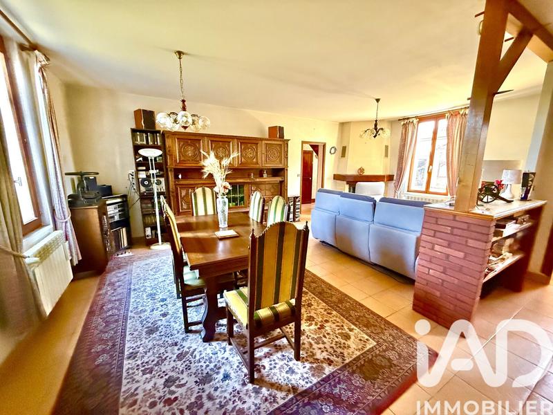 Maison - 138 m² - 8 pièces