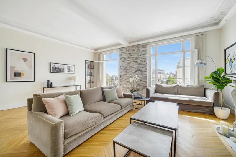 Appartement - 193 m² - 6 pièces