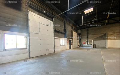 Local d'activité / Entrepôt - 913 m²