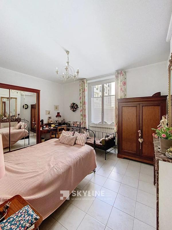 Appartement - 90 m² - 3 pièces