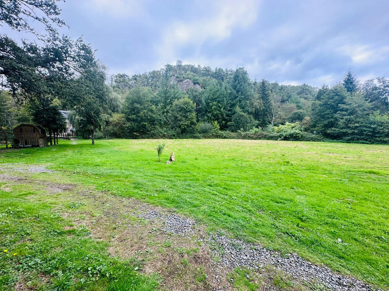 Maison - 310 m² - 8 pièces