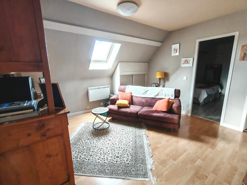 Maison - 161 m² - 8 pièces