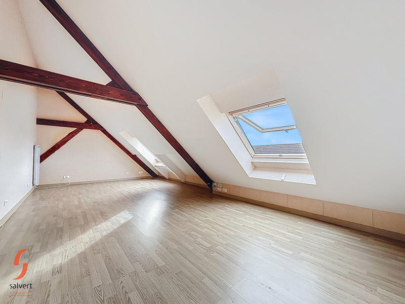 Maison - 196 m² - 5 pièces