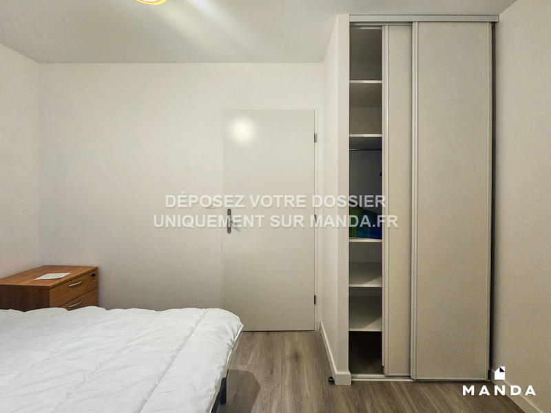 Chambre - 9 m² - 4 pièces