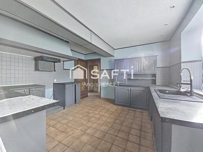 Maison - 342 m² - 14 pièces