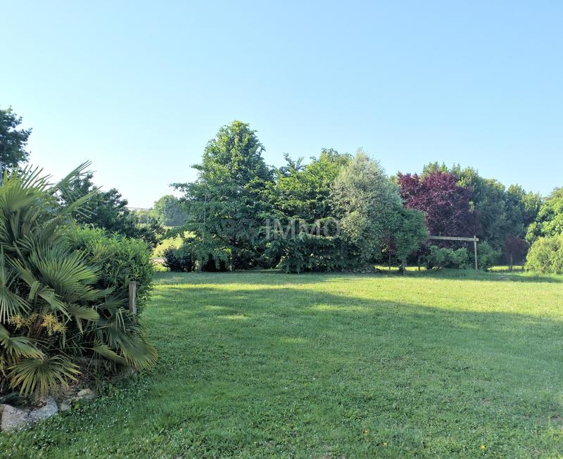 Maison contemporaine - 204 m² - 9 pièces