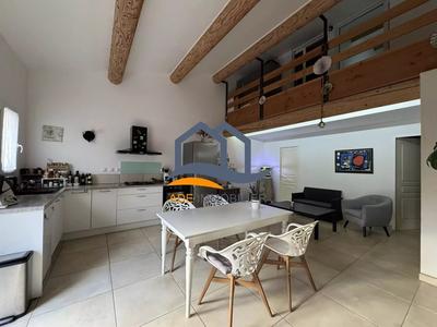 Appartement - 72 m² - 3 pièces