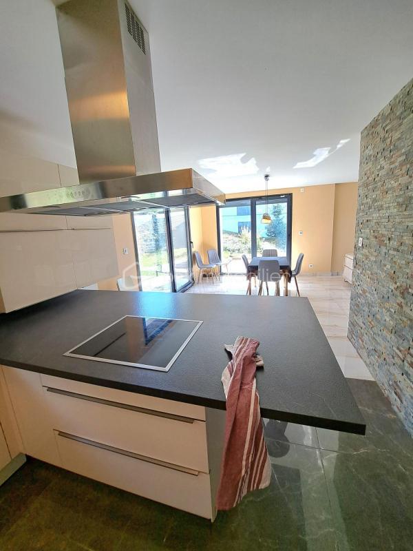 Maison - 155 m² - 6 pièces