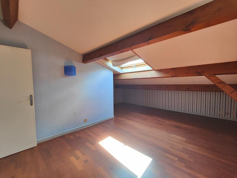 Maison - 283 m² - 8 pièces
