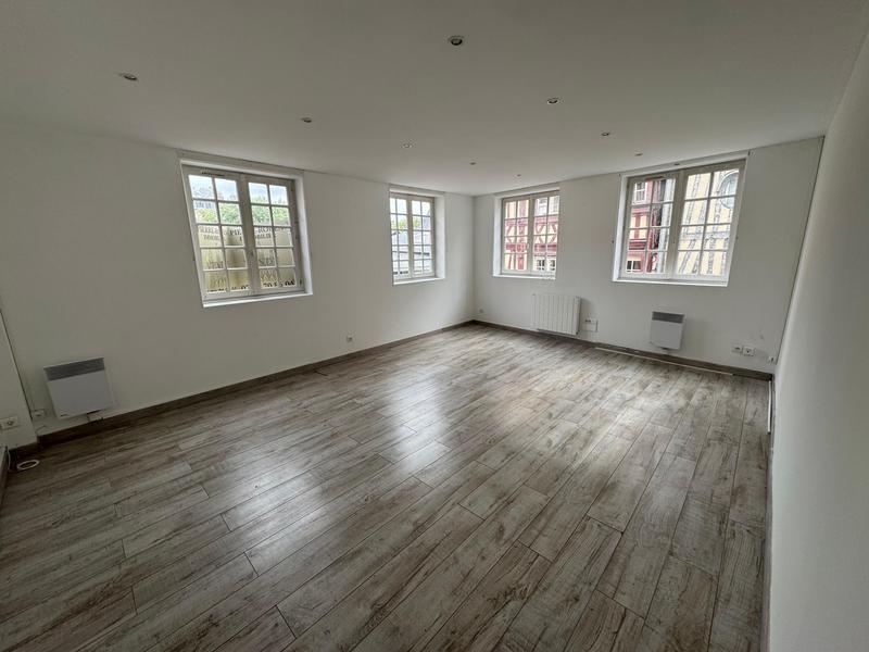 Appartement - 280 m² - 11 pièces