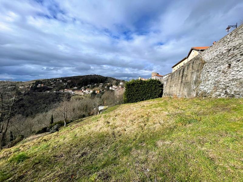 Terrain constructible - 600 m²