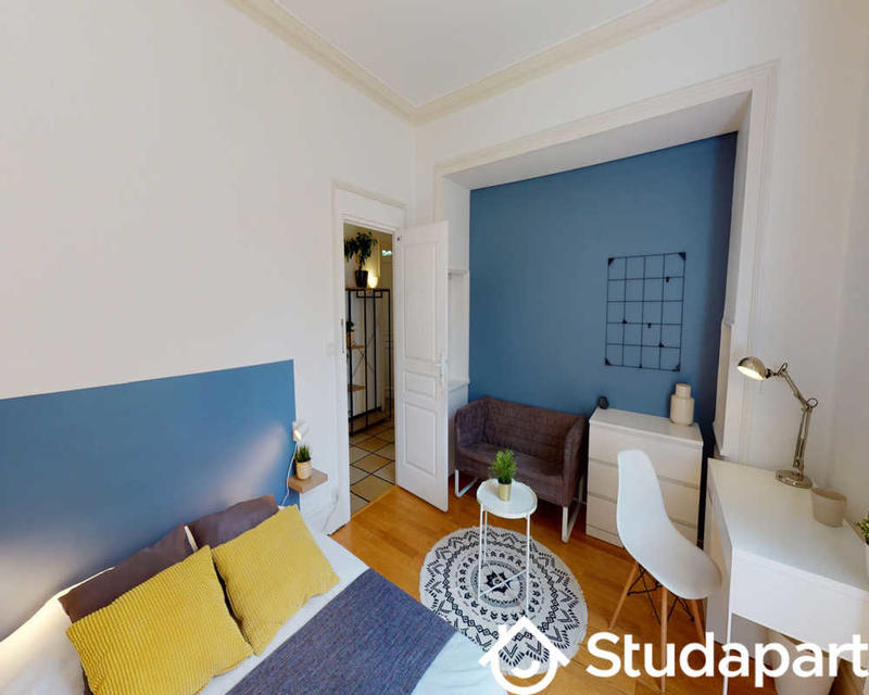 Chambre - 85 m² - 1 pièce