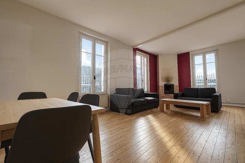 Demeure - 120 m² - 6 pièces