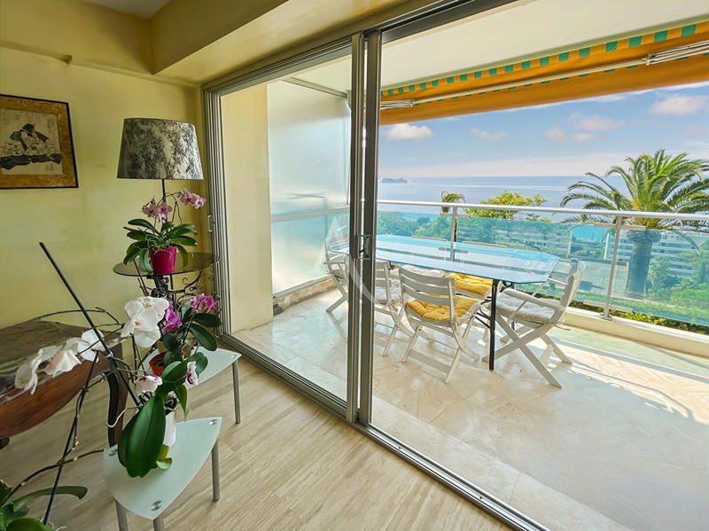 Appartement - 96 m² - 4 pièces